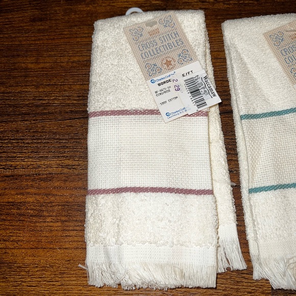 Two Vintage Charles Craft Cross Stitch Collectible Small Handheld Towels - Picture 3 of 12